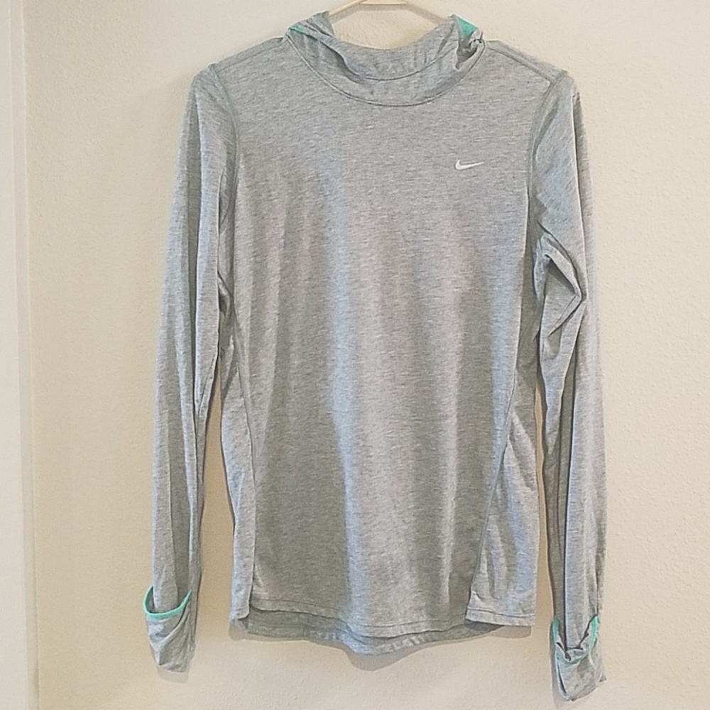 Nike hooded pullover